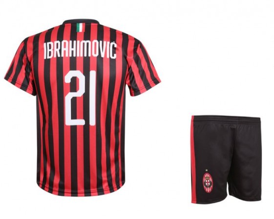 Ac milan voetbal setje Ibrahimovic 2021-2022