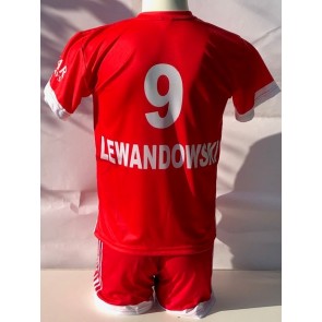 Bayern Munchen voetbaltenue Lewandowski seizoen 2021-2022