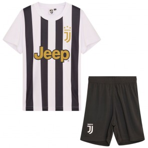 Juventus voetbaltenue met eigen naam 2021-2022